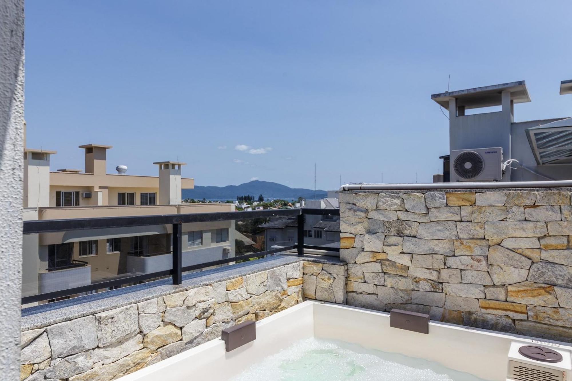 Sobrado Com Jacuzzi Apenas 10min Do Mar Osh *